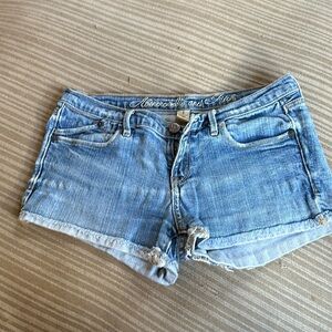 Almost Vintage Abercrombie and Fitch Jean shorts size 4 Y2K